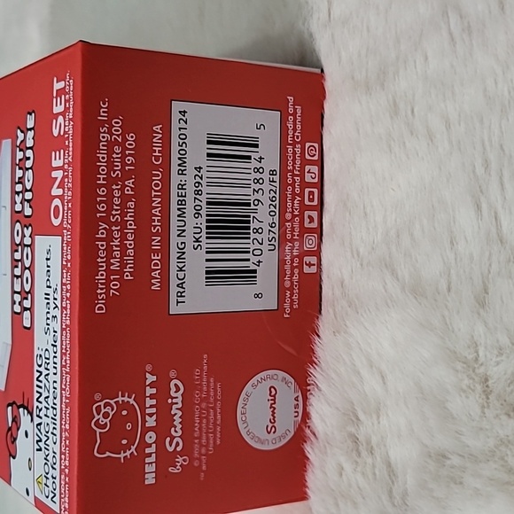 🎀 Hello Kitty Block Figure - Picture 4 of 5